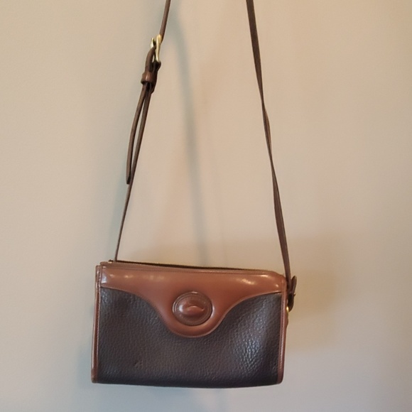 Leather purse by Dooney & Bourke - Picture 1 of 2